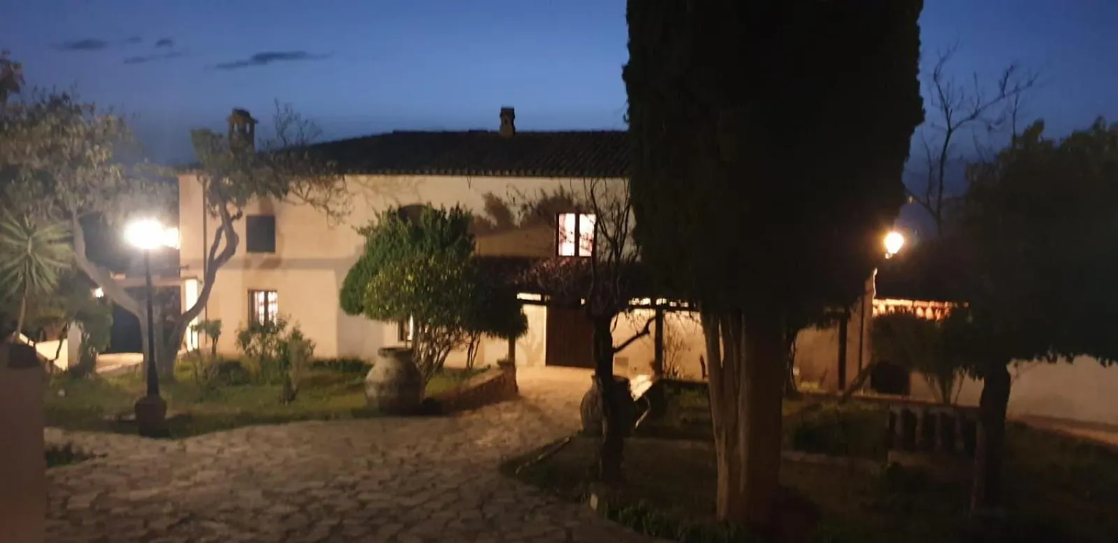 Alojamiento Rural Ermita San Julian Burunchel Spain